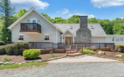 Contemporary Home for Sale in Floyd, VA!