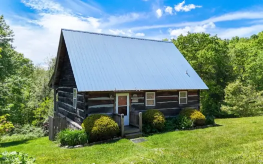 Fully Furnished Cabin For Sale in Meadows of Dan, Virginia