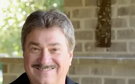 agent profile picture for Hal McIver on investment properties website