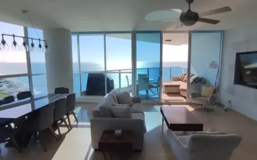 Oceanfront Apartment in PH Royal Palm, Nueva Gorgona