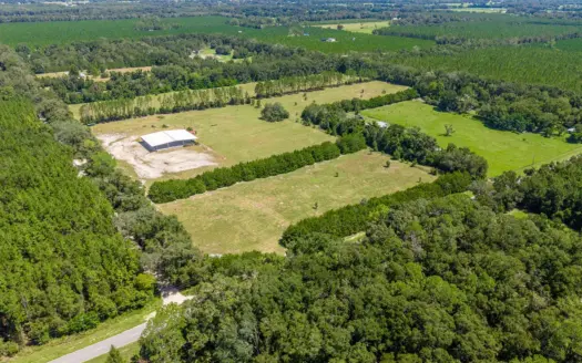 Almost 30 Acres With 10,000 Sq Ft Building In Gilchrist County