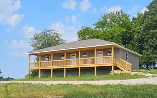 Newly Built Secluded Home in Gainesville, MO in Town