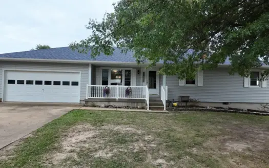 Home in Town for sale in Preston, Missouri