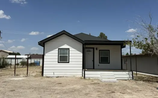 3 bedroom 2 bathroom Home for sale Fort Stockton, TX Pecos County