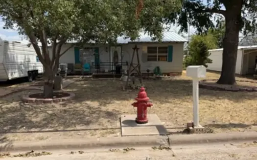 Fixer-Upper Near Historic Downtown Sonora