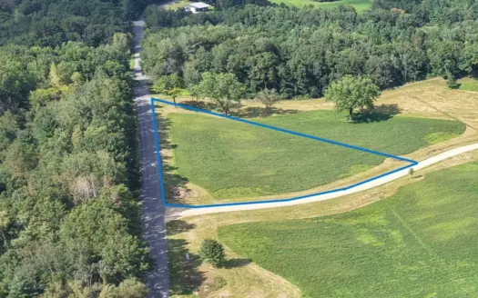 Lot 10 Rolling Hills Subdivision. Beautiful Country Home Setting!