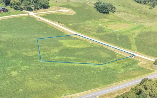 Lot 4 Rolling Hills Subdivision. Beautiful Country Home Setting!