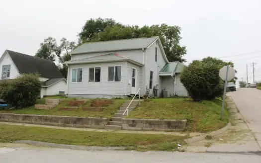 Affordable 3-Bed Corner Lot Home in Missouri Valley, IA