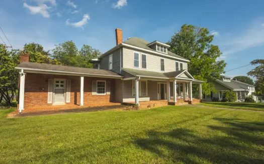 Investment Opportunity for Sale in the Town of Taylorsville, NC!