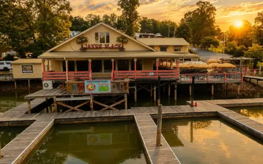 Waterfront Restaurant & Bar for Sale on Smith Mountain Lake