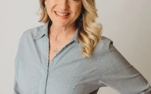 agent profile picture for Jenna Friday on investment properties website