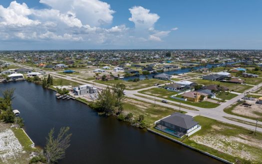 photo for a land for sale property for 09090-15441-Cape Coral-Florida
