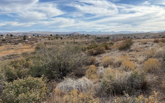 photo for a land for sale property for 02036-24044-Cordes Lakes-Arizona