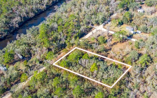 photo for a land for sale property for 09090-21956-Jasper-Florida