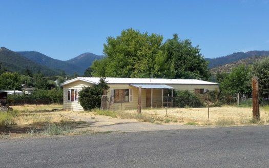 photo for a land for sale property for 04064-10613-Yreka-California