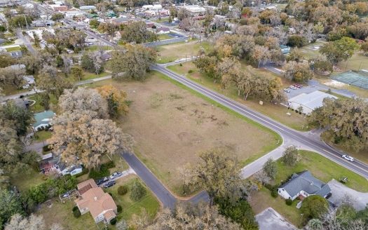 photo for a land for sale property for 09090-90162-Trenton-Florida
