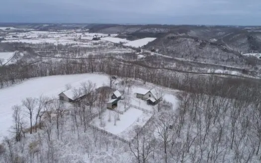 Eco-friendly Ridgetop Cottage in Crawford County, Wi