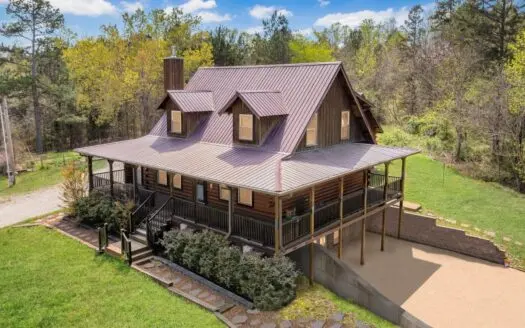 Log Home for Sale W/ 14+ Acres & Shop – Farm for Sale in Tn