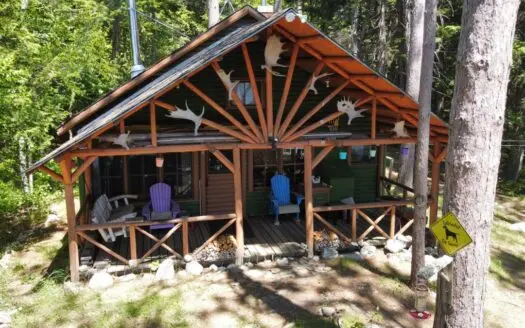 Log Home on Upper Oxbrook Lake