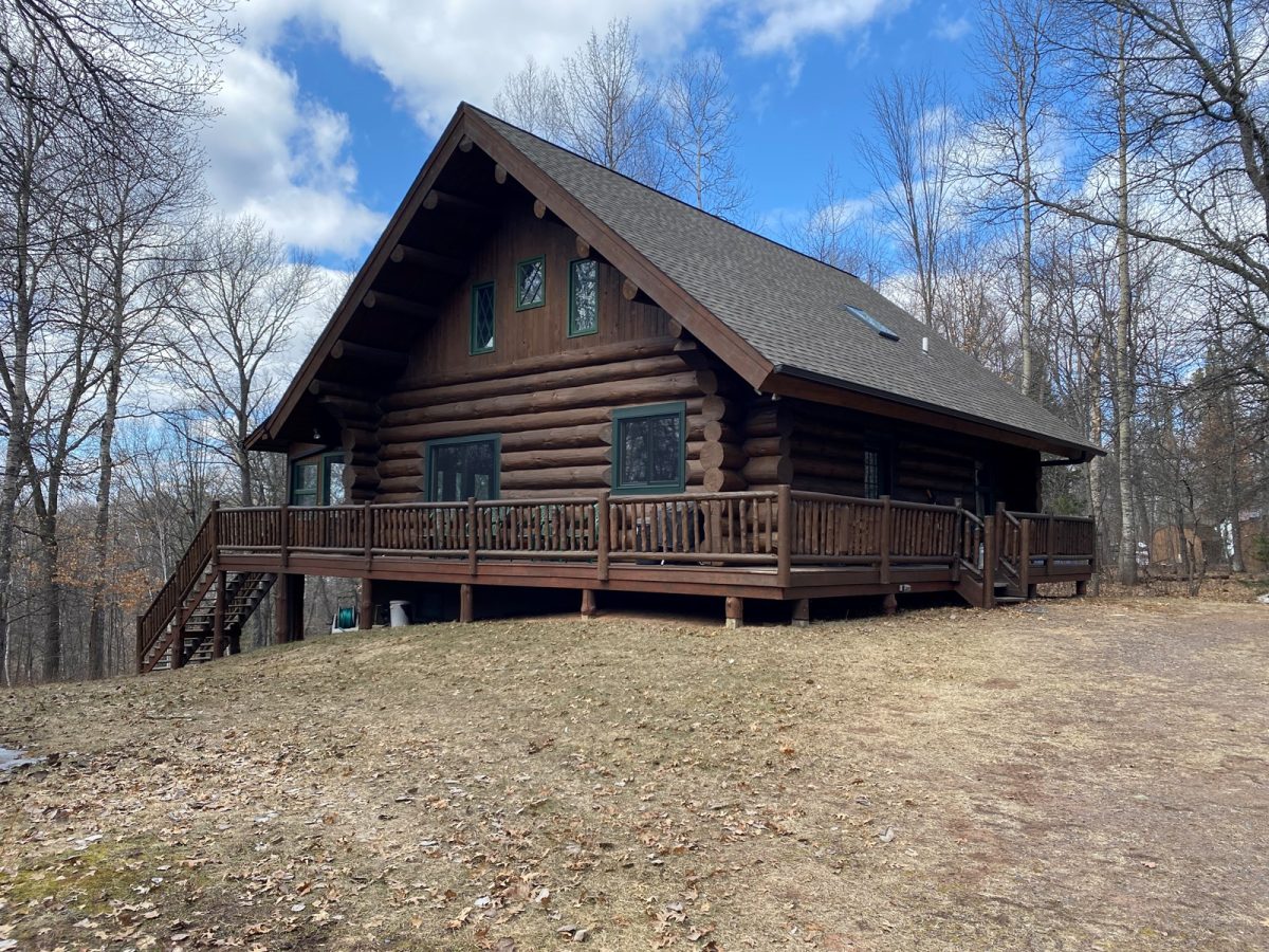 Lakefront Home for Sale with 450′ Frtg on Slough Lake, Mn