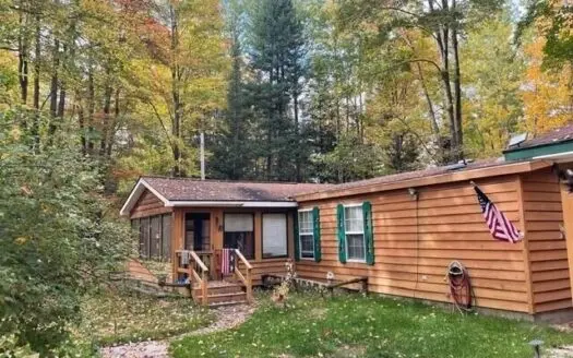 Home with Acreage for Sale in Atlanta Mi