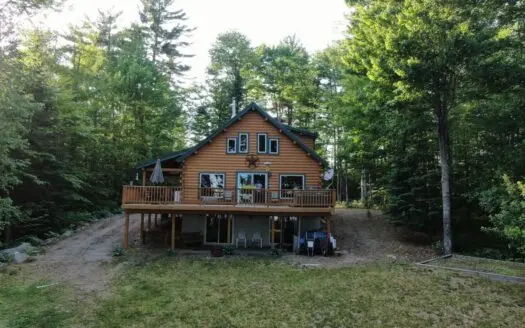 Log Home on Mattanawcook Pond in Lincoln Maine for Sale