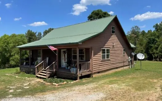 House with Land for Sale in Batesville, Arkansas