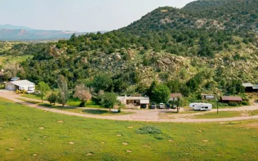 Colorado Cattle Ranch – 2 Homes & 9000 Acres Blm Leases