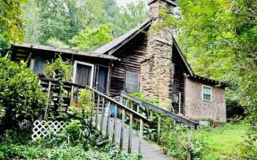 Country Living on 4 Acres in North Ga