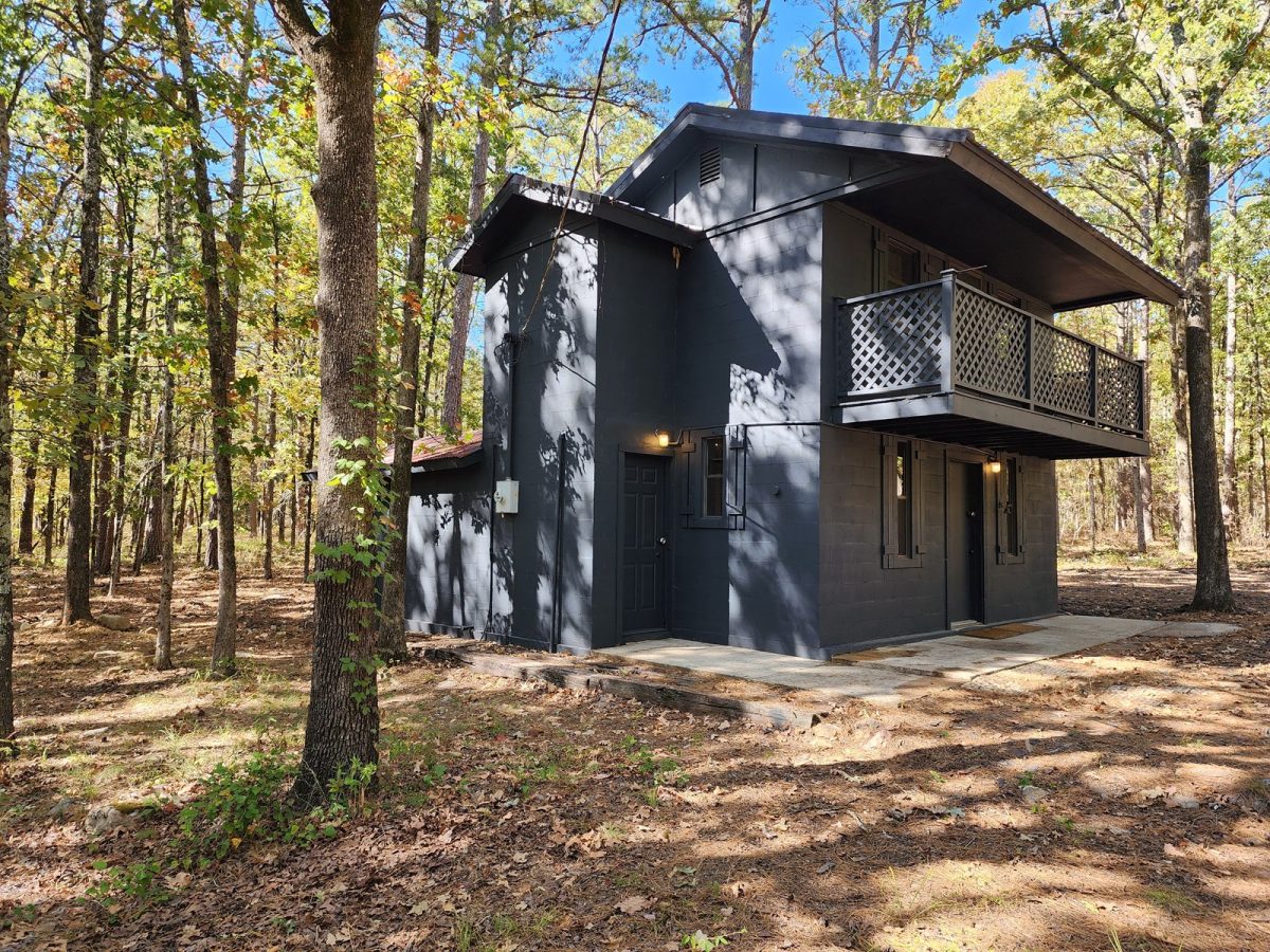Winding Stair Mountain Cabin  Inside National Forest