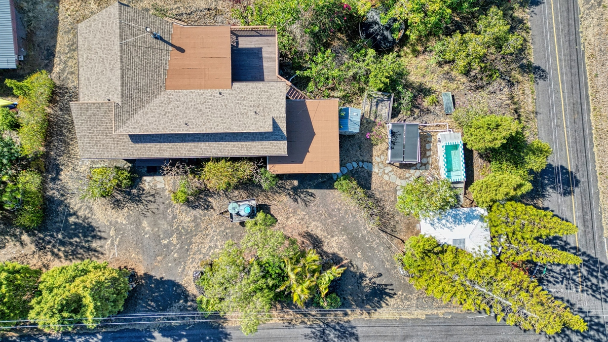 Sweeping ocean views on Hawaii Island—2BR/2BA with pool & orchard