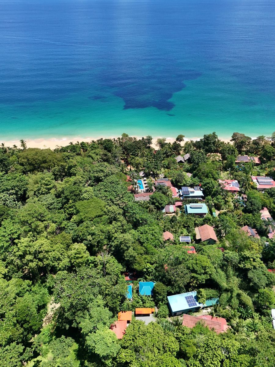 Turnkey Titled Home Near Bluff Beach – Bocas del Toro Real Estate