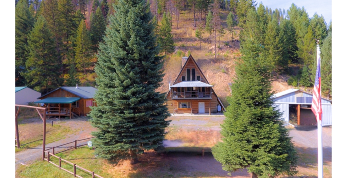 Cabins for Sale in Orogrande, Idaho