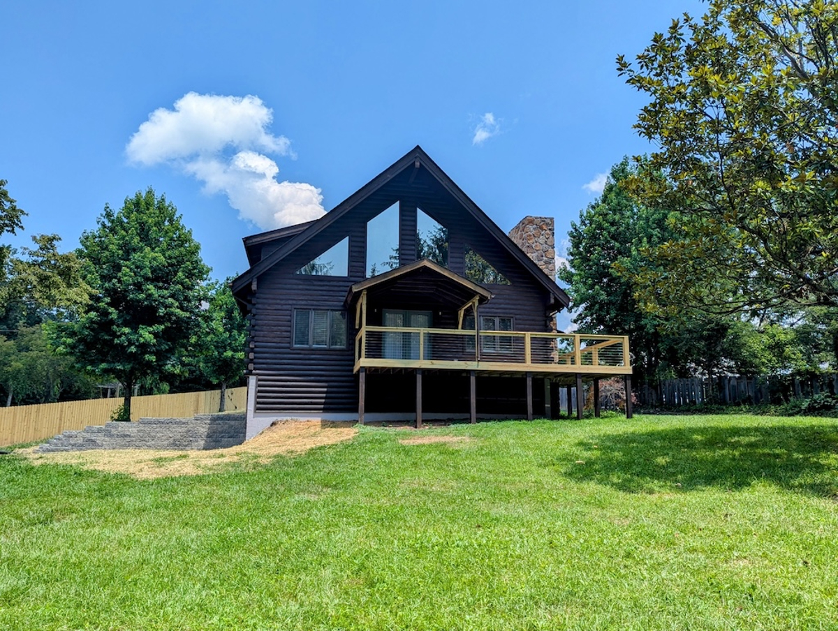 Log Home for Sale in Floyd County VA