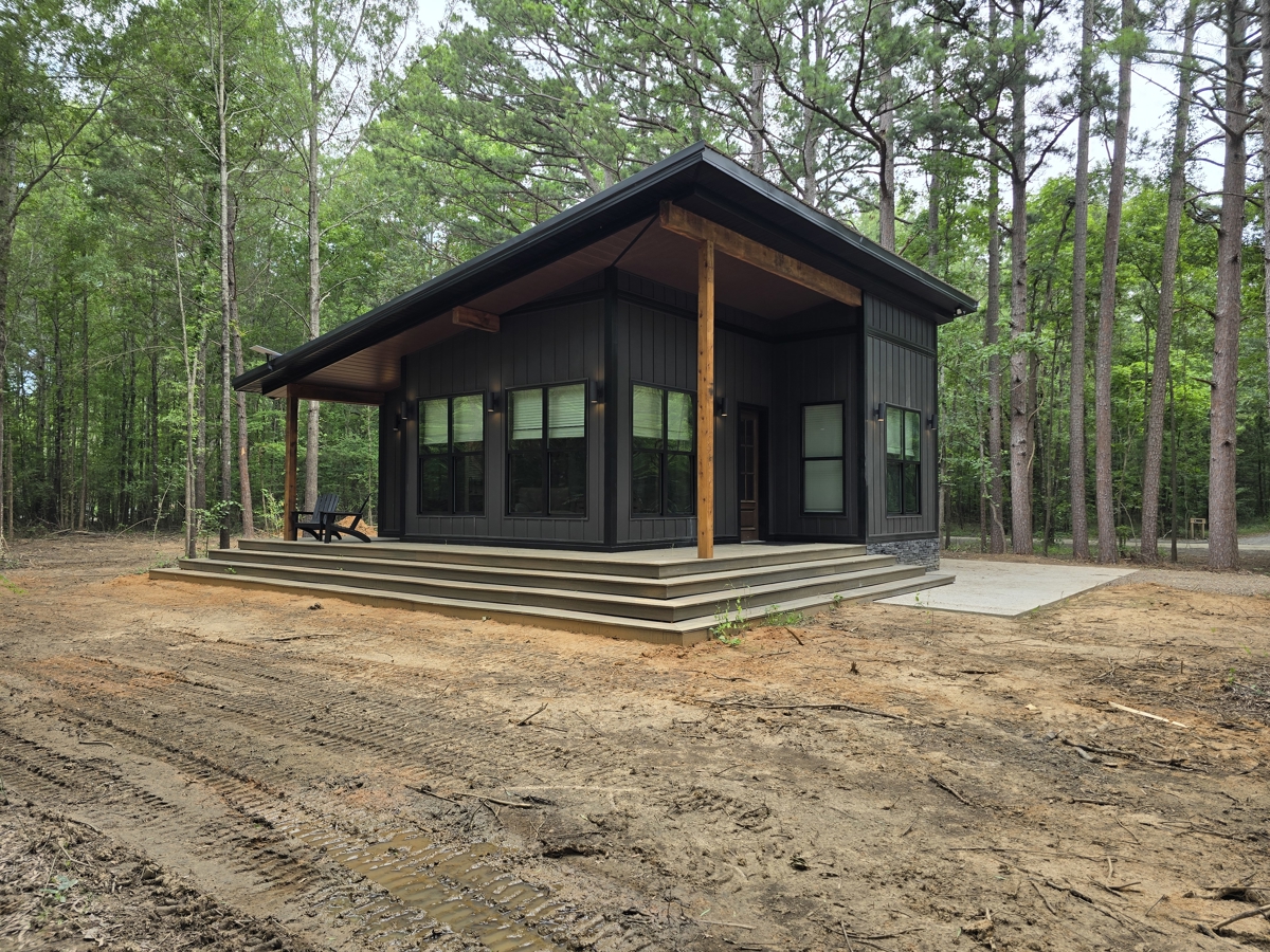 Billy Creek Recreational Cabin – National Forest Area