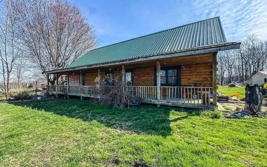 Southern Indiana Country Home & 95+ Acres