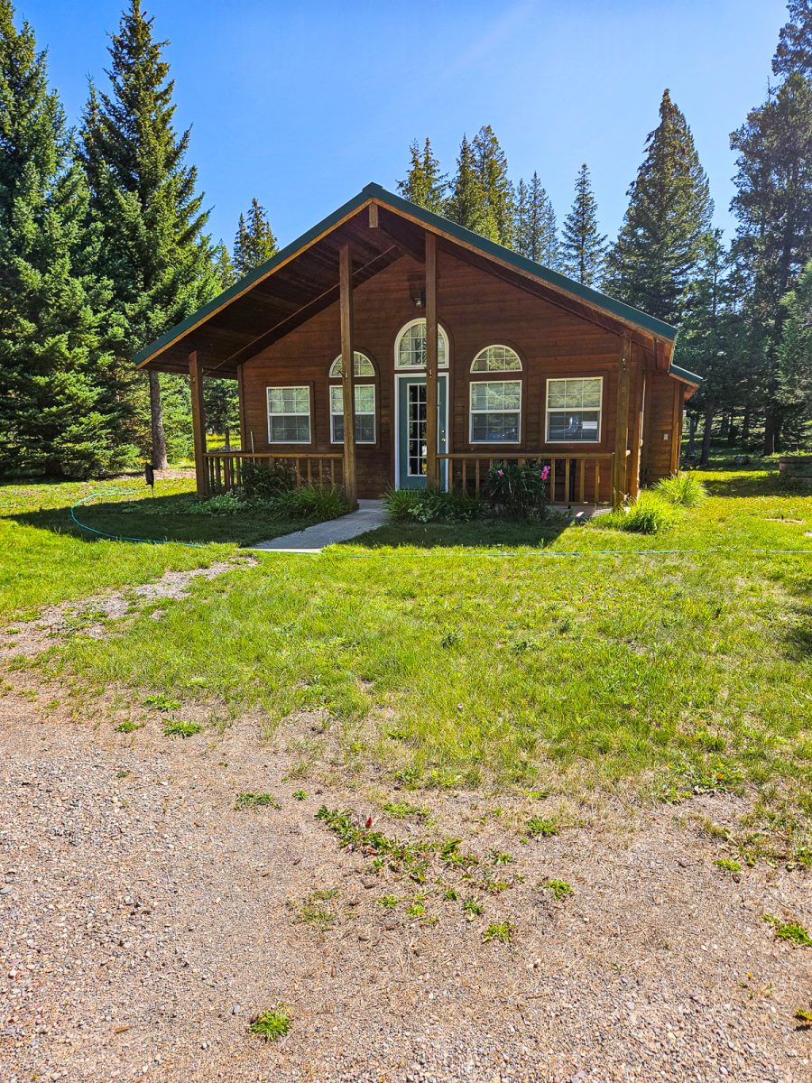 Home on 2.2 Creekfront Acres – Lincoln, MT