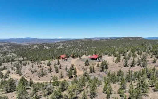 Central Oregon Coyote Butte Homestead