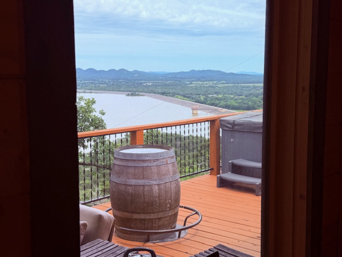 Mountain  Water Views Log Cabin for Sale Sardis Lake Clayton, OK
