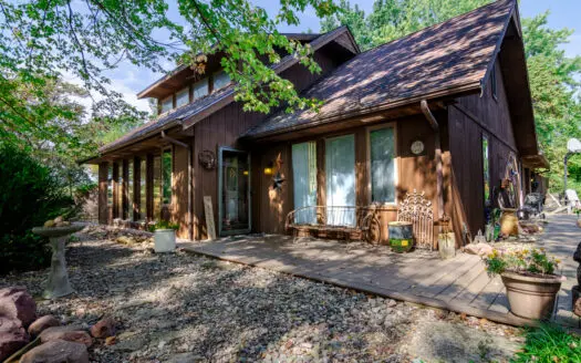 Custom 4-Bedroom Home on 6 Acres in Gallatin, MO