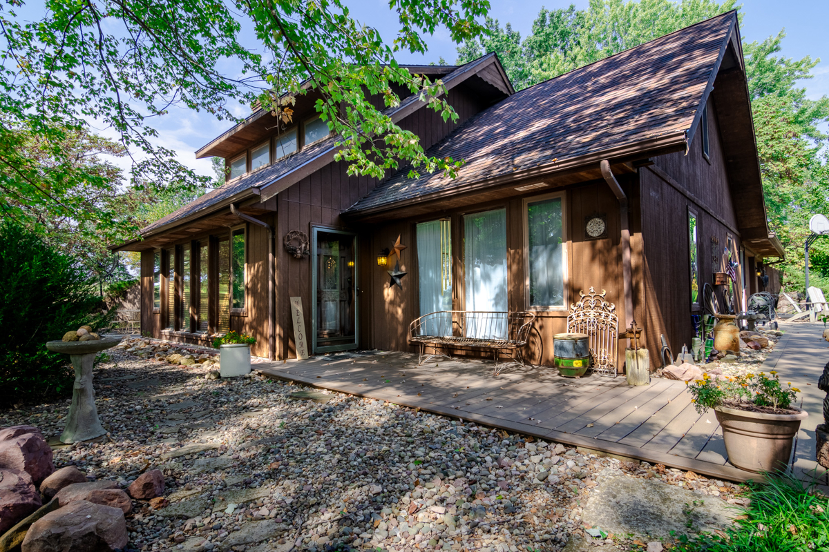 Custom 4-Bedroom Home on 6 Acres in Gallatin, MO