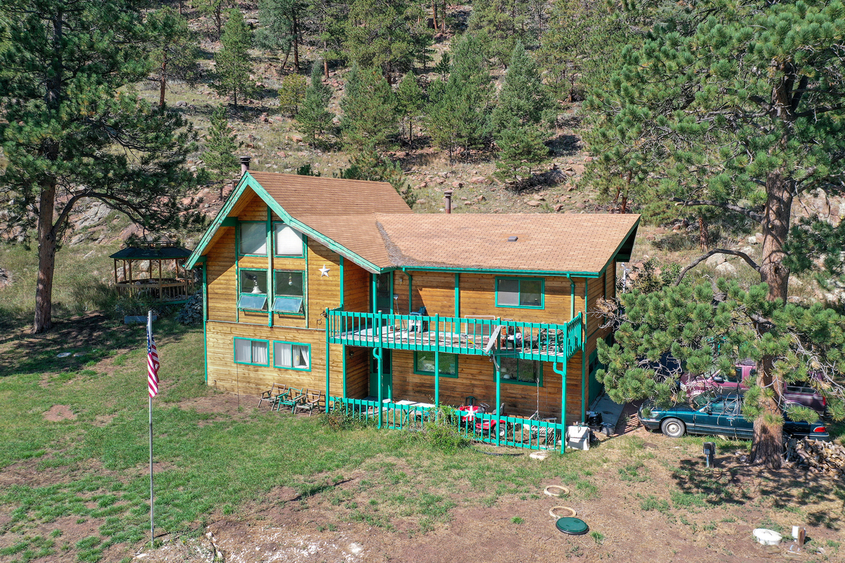 Serene Mountain Retreat on 5.43 Acres – Florissant, CO