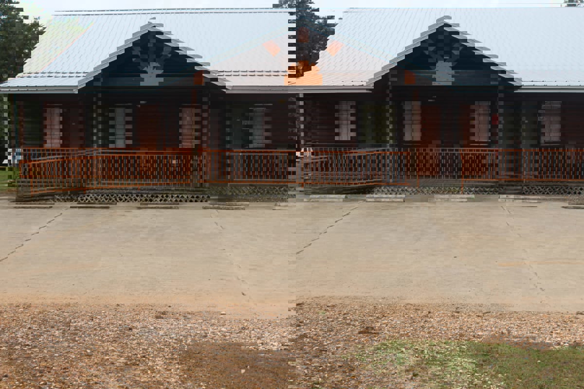 Rustic Mountain Lodge & Cabin Investment