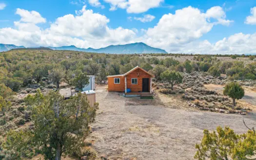 Private Land and Off-Grid Cabin in De Beque, CO