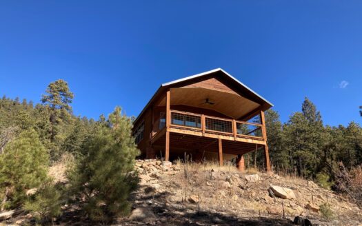 Charming Off-Grid One-Bedroom Cabin Near Chama NM