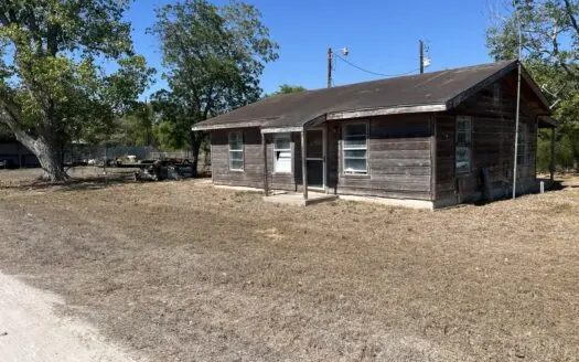 Fishing cabin on Lake Corpus Christi Tx