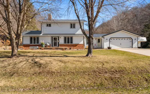 Country Home in SW Wisconsin Driftless Region For Sale