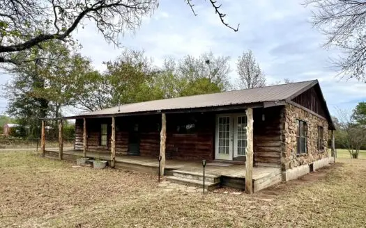 Country Style Log Home w/ 30’x40′ Metal Shop Building!