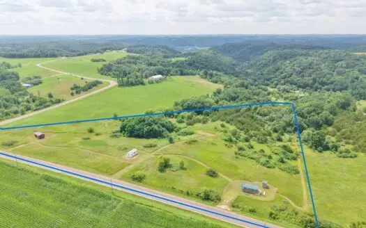 14.21 Acres Driftless Region SW Wisconsin 3-Seasonal Cabins