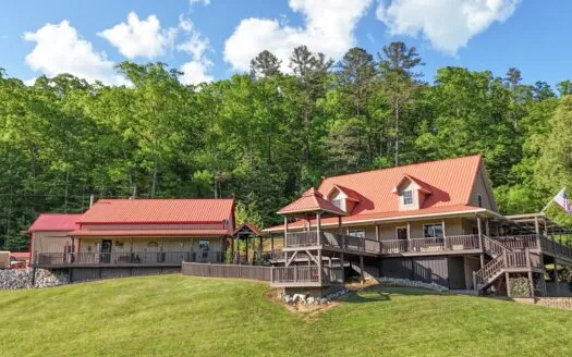 Home for sale adjoining Daniel Boone National Forest in KY